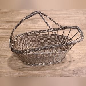 Vtg EP Brass Silver Wire Basket 🩵🌴